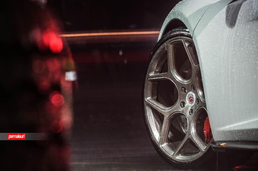 Колеса McLaren 675LT on Vossen Wheels (CG-205) 2017 года  (фото 9 из 13)